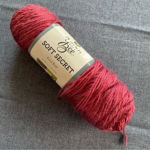Yarn Bee Soft Secret Rose Bud Yarn Lot 2121